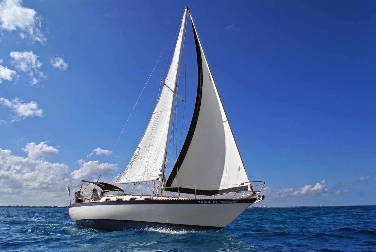 Velero 36" Pies